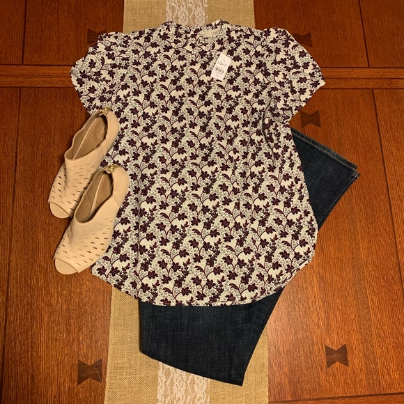 LOFT Tops - NWT Loft Dressy Top